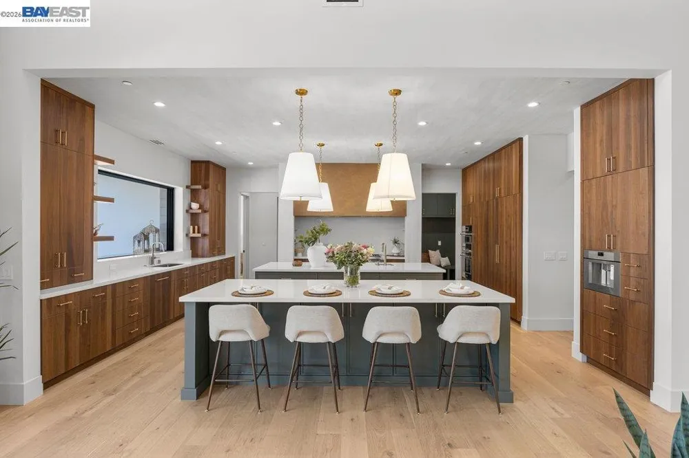 1963 La Cadena Diablo, CA 94528