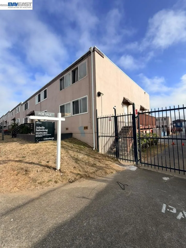 576 Sylvan St #20 Daly City, CA 94014