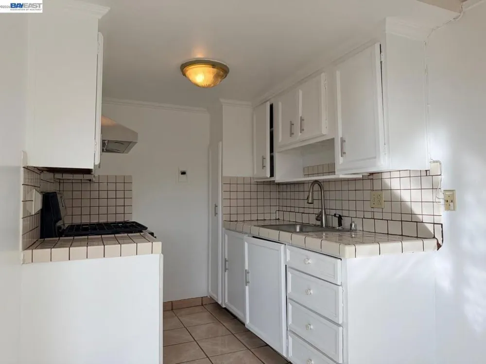 576 Sylvan St #20 Daly City, CA 94014