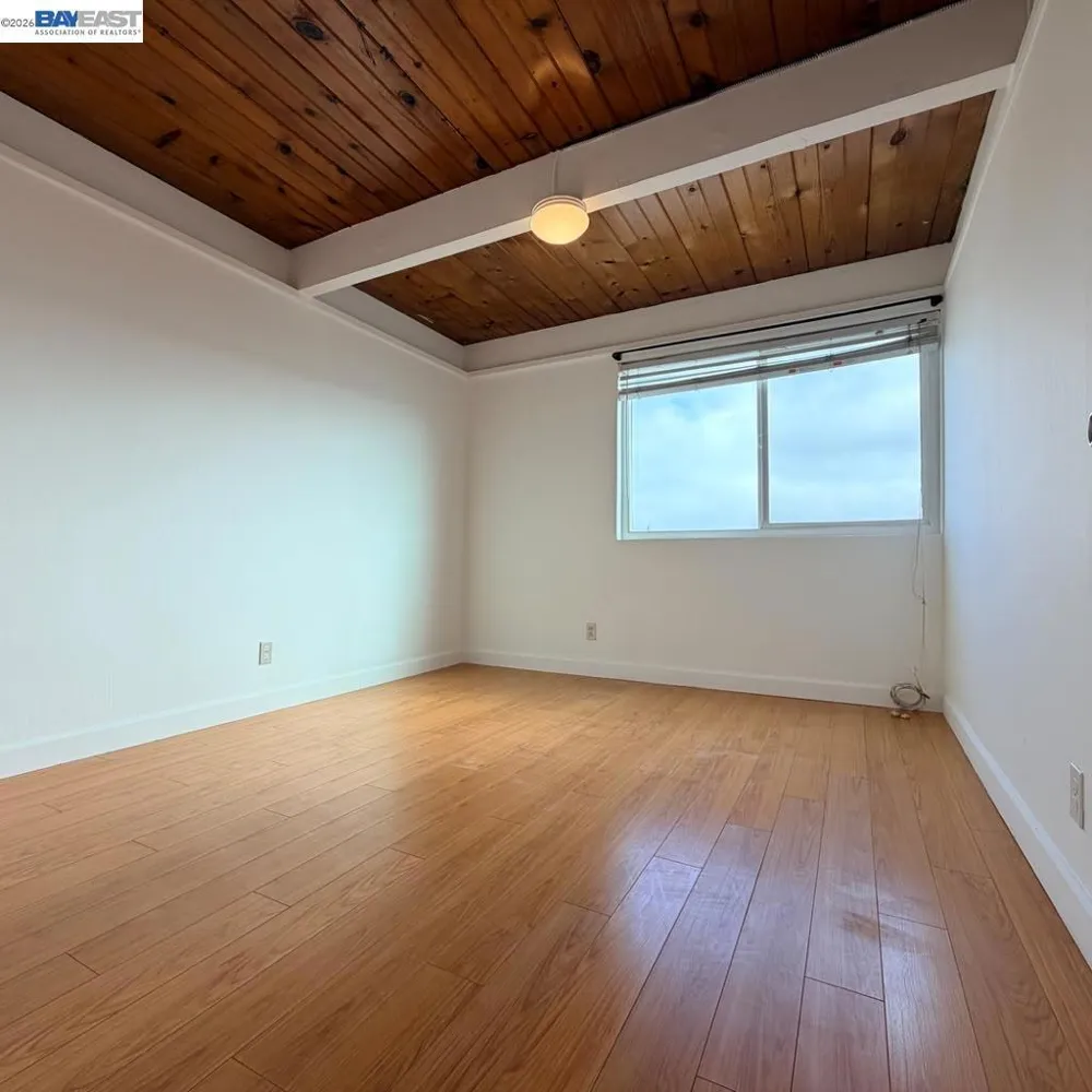 576 Sylvan St #20 Daly City, CA 94014