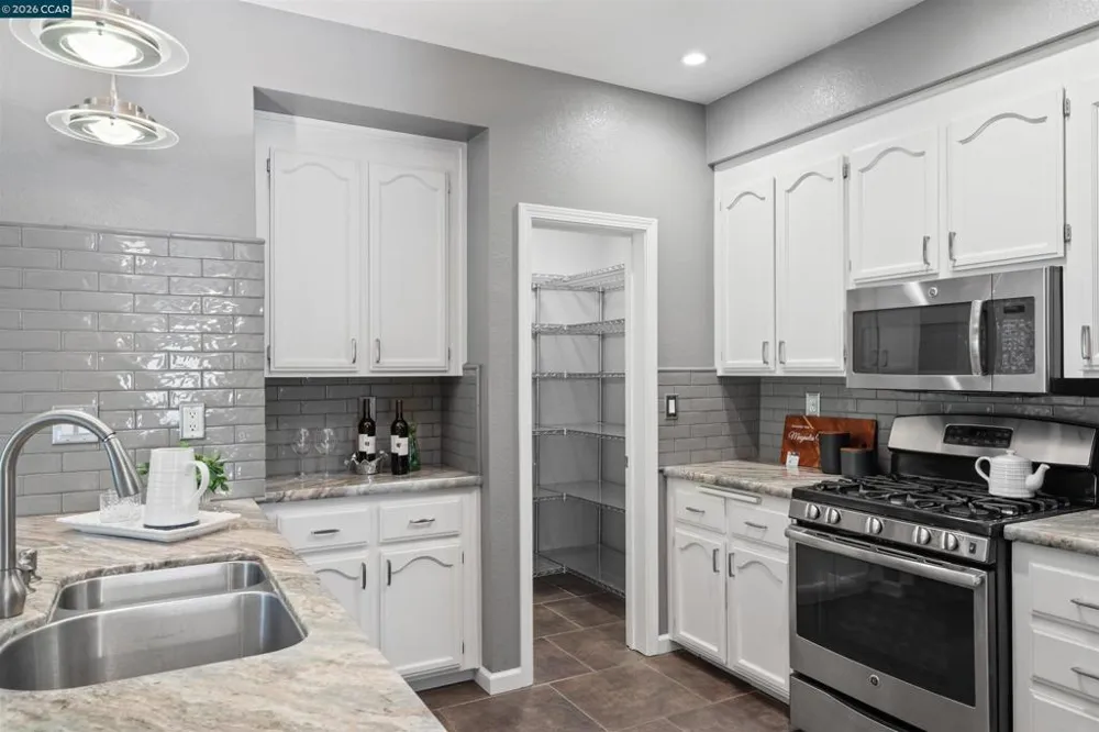 511 Suisun Ct Clayton, CA 94517