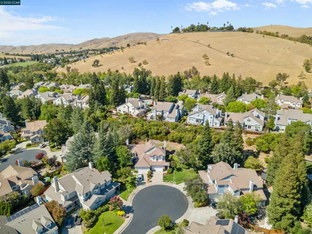 511 Suisun Ct Clayton, CA 94517