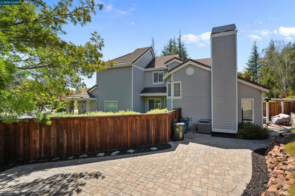 511 Suisun Ct Clayton, CA 94517