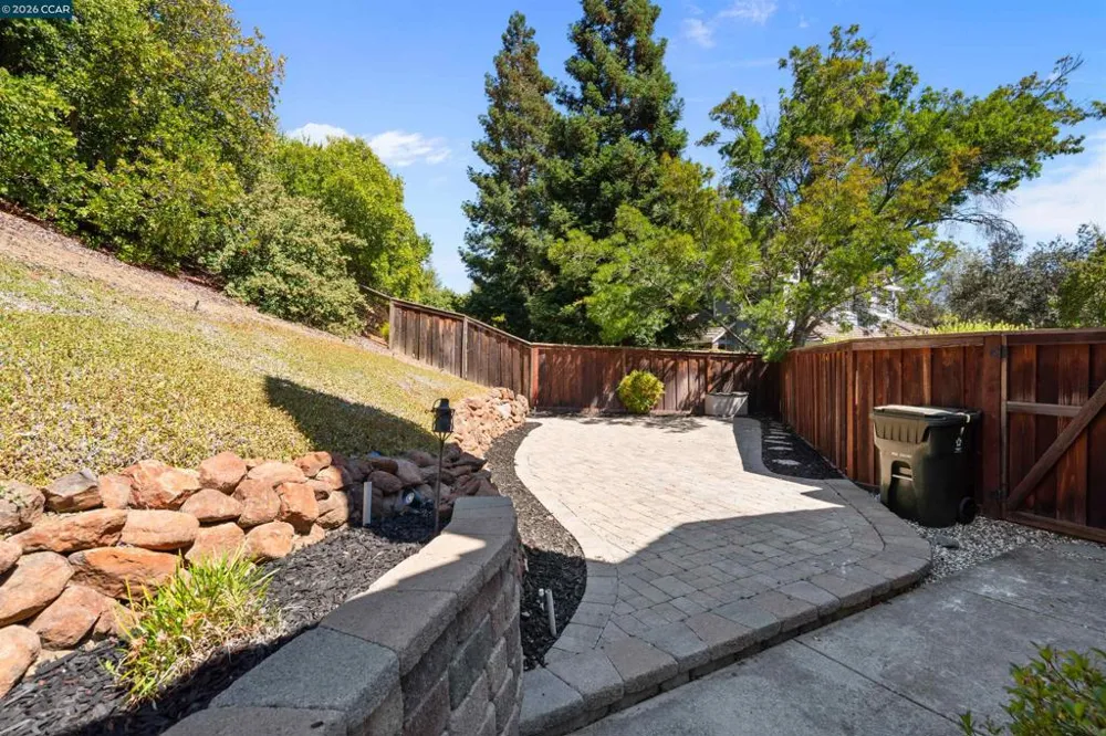 511 Suisun Ct Clayton, CA 94517