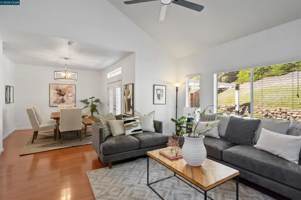 511 Suisun Ct Clayton, CA 94517