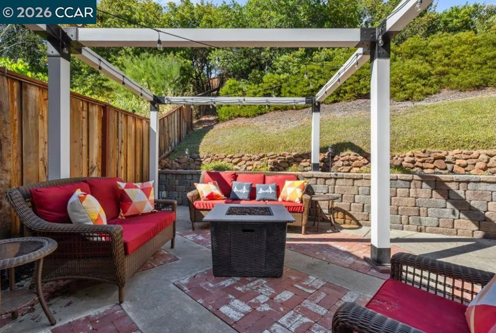 511 Suisun Ct Clayton, CA 94517
