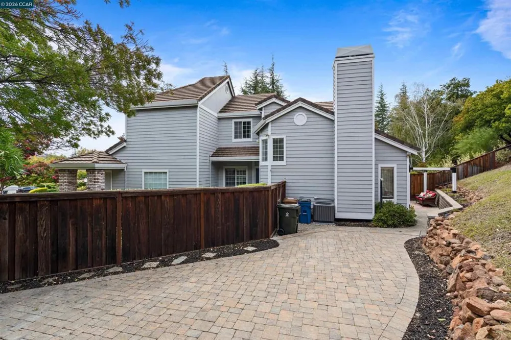 511 Suisun Ct Clayton, CA 94517