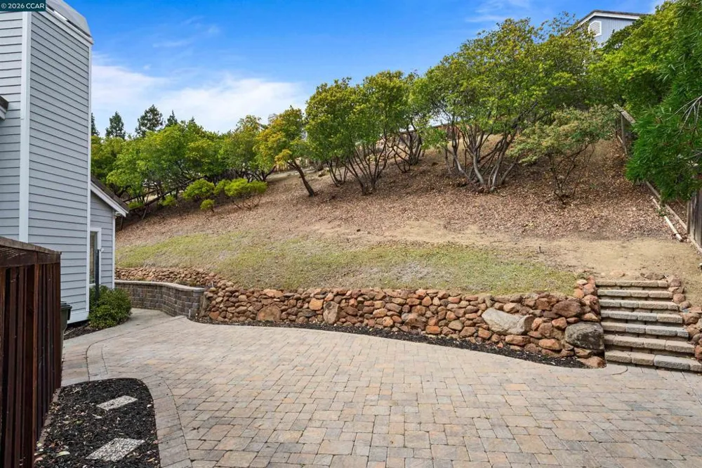 511 Suisun Ct Clayton, CA 94517