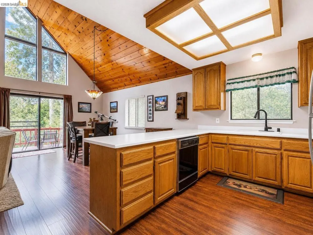 22321 Ponderosa Dr. Twain Harte, CA 95383