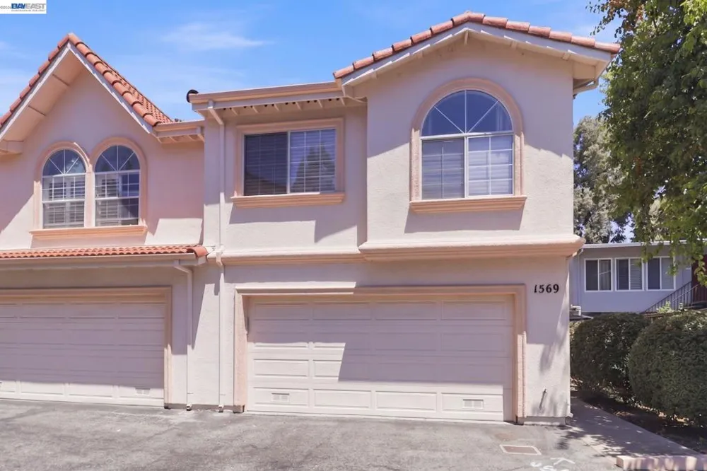 1569 Oxford St Redwood City, CA 94061