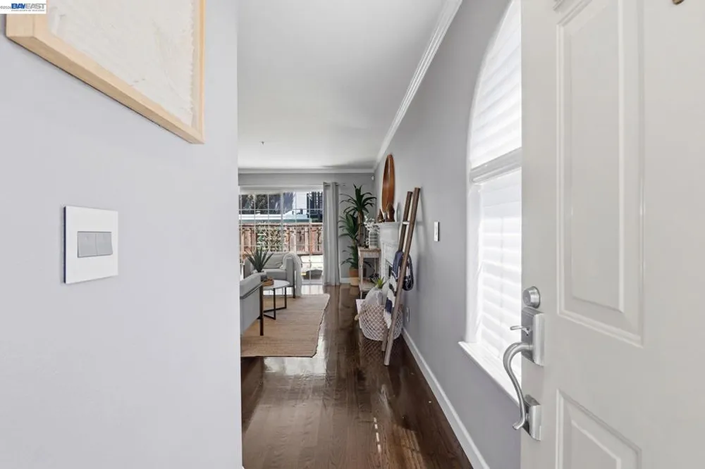 1569 Oxford St Redwood City, CA 94061