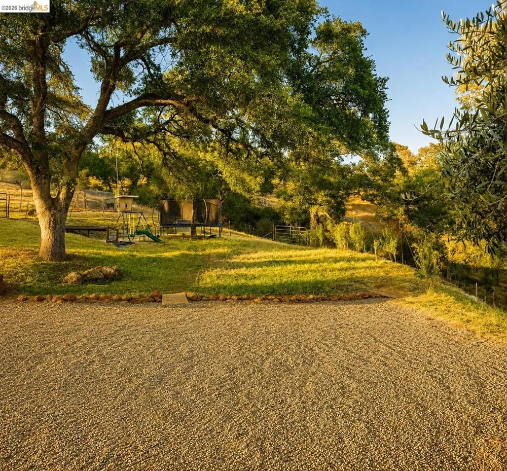 5945 Clements Pl Valley Springs, CA 95252