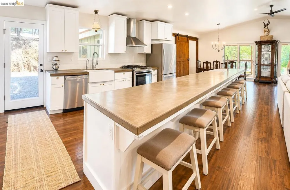 5945 Clements Pl Valley Springs, CA 95252