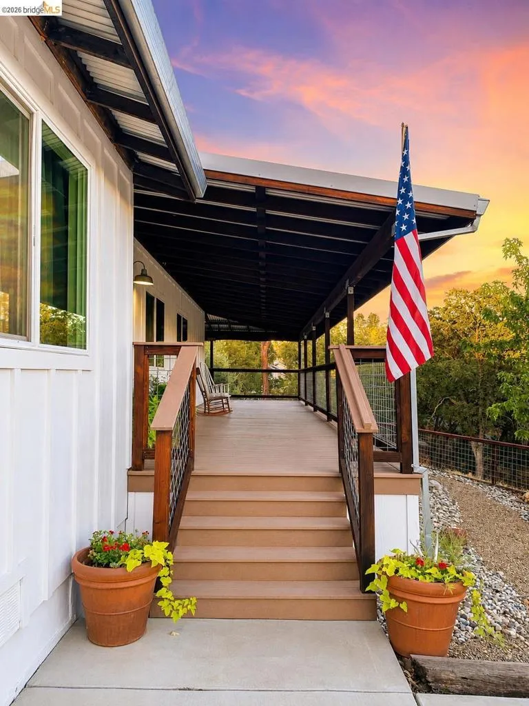 5945 Clements Pl Valley Springs, CA 95252