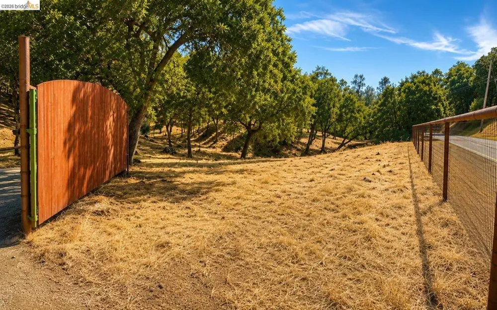 5945 Clements Pl Valley Springs, CA 95252