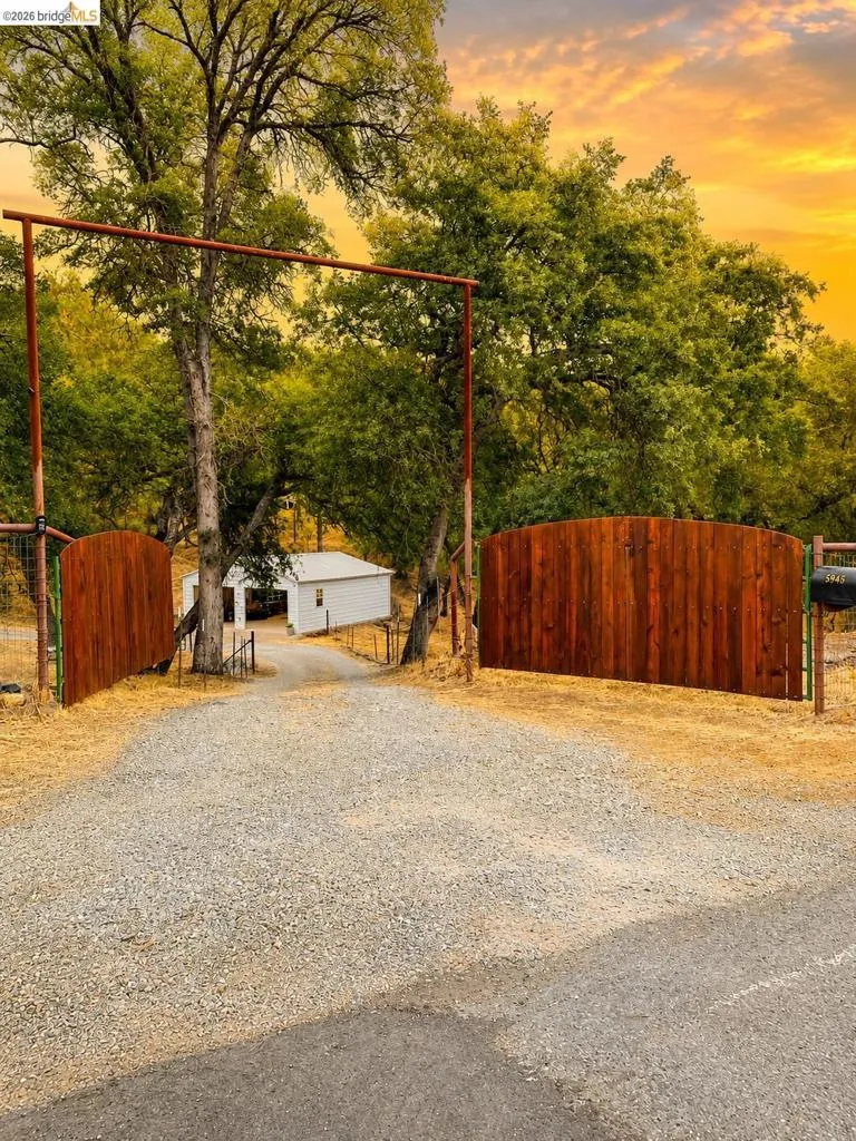 5945 Clements Pl Valley Springs, CA 95252