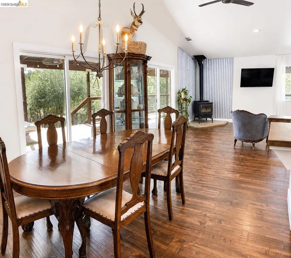 5945 Clements Pl Valley Springs, CA 95252