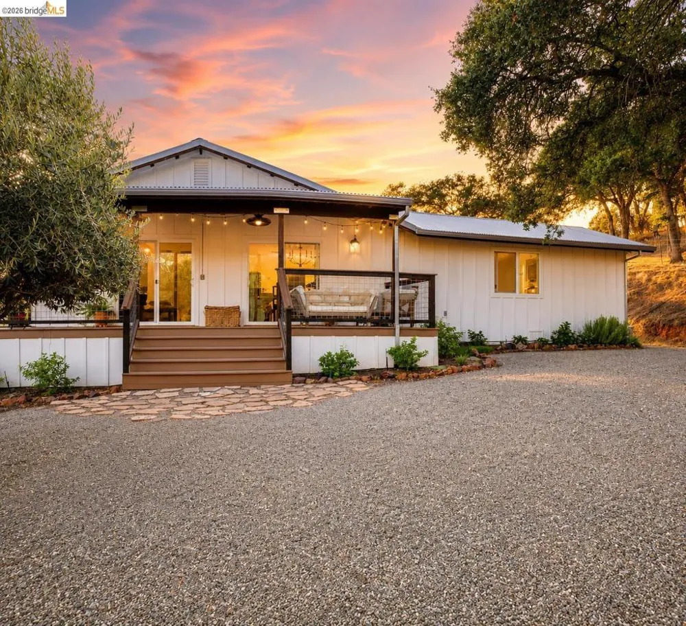 5945 Clements Pl Valley Springs, CA 95252