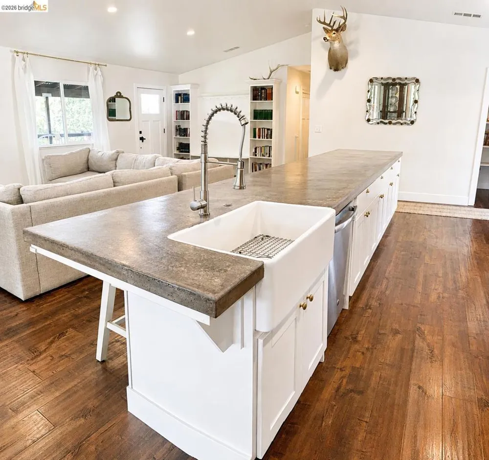 5945 Clements Pl Valley Springs, CA 95252