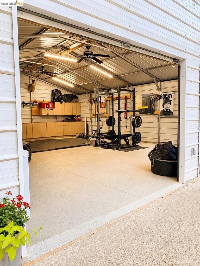5945 Clements Pl Valley Springs, CA 95252