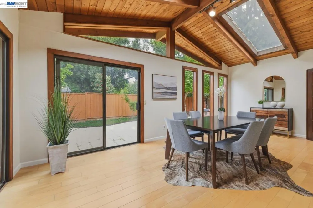 1621 Harvest Rd Pleasanton, CA 94566