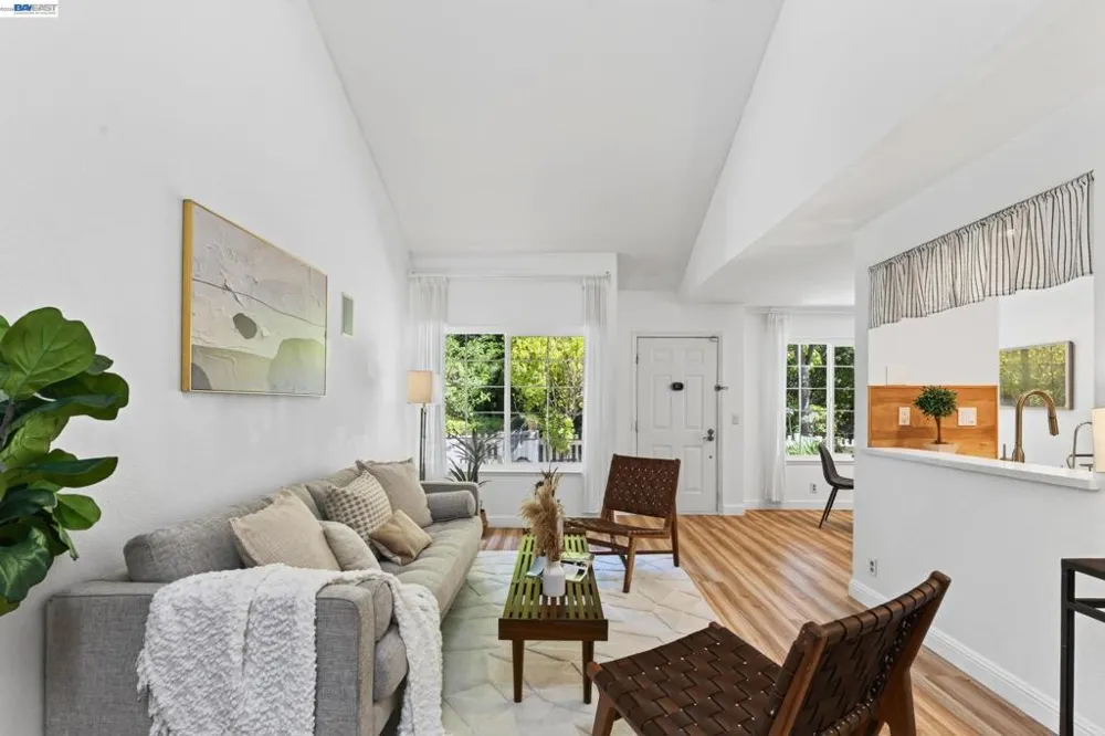 7422 Oxford Cir Dublin, CA 94568
