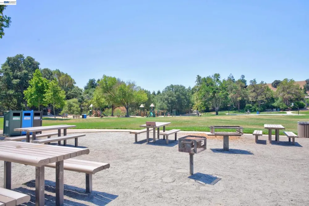 7422 Oxford Cir Dublin, CA 94568
