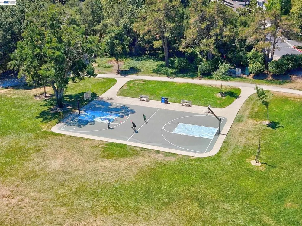 7422 Oxford Cir Dublin, CA 94568