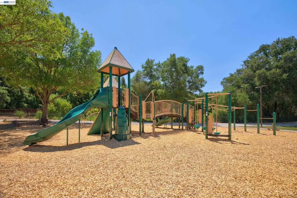 7422 Oxford Cir Dublin, CA 94568