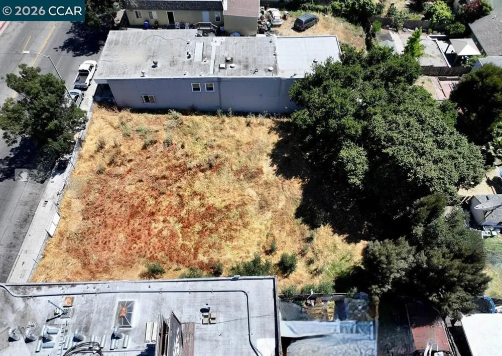 9809 Macarthur Blvd Oakland, CA 94605