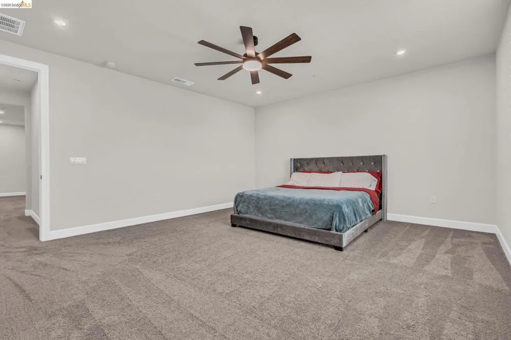 1553 Base Ct Dixon, CA 95620