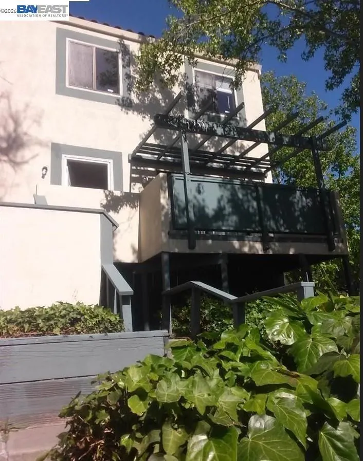 1704 Dalessi Dr Pinole, CA 94564