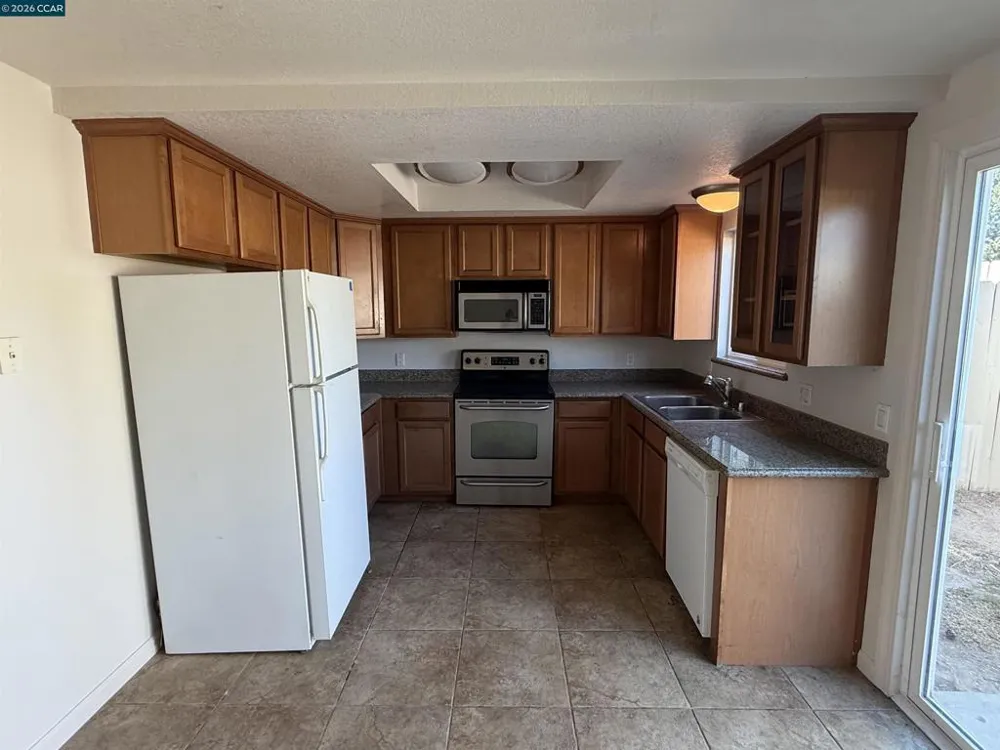 1177 Norwegian Ave Modesto, CA 95350