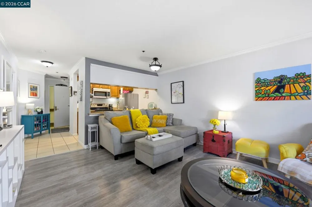 324 Catalpa St #120 San Mateo, CA 94401