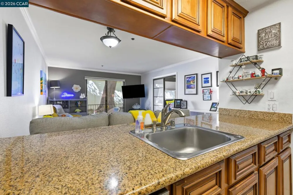 324 Catalpa St #120 San Mateo, CA 94401