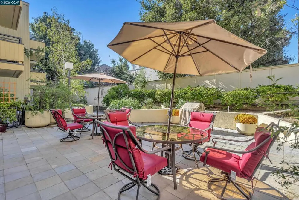324 Catalpa St #120 San Mateo, CA 94401