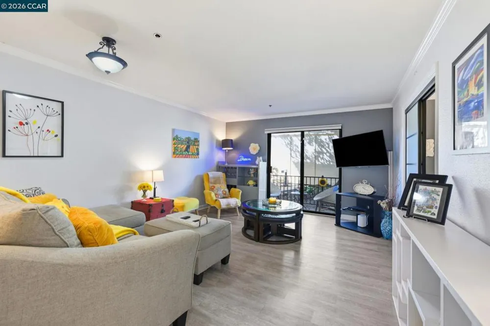 324 Catalpa St #120 San Mateo, CA 94401
