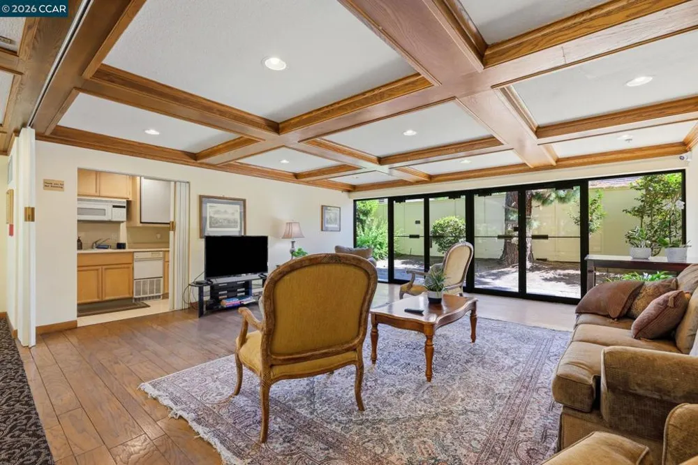 324 Catalpa St #120 San Mateo, CA 94401