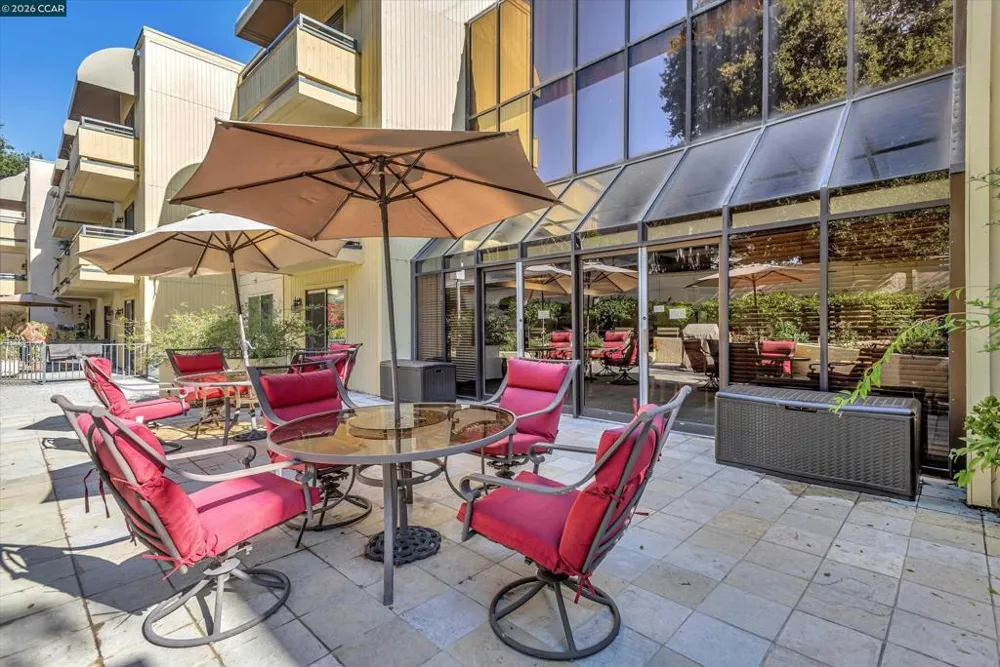 324 Catalpa St #120 San Mateo, CA 94401