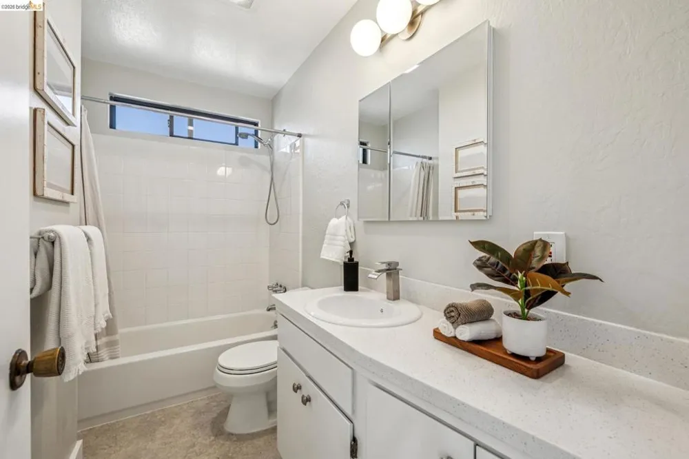 551 Richmond St El Cerrito, CA 94530