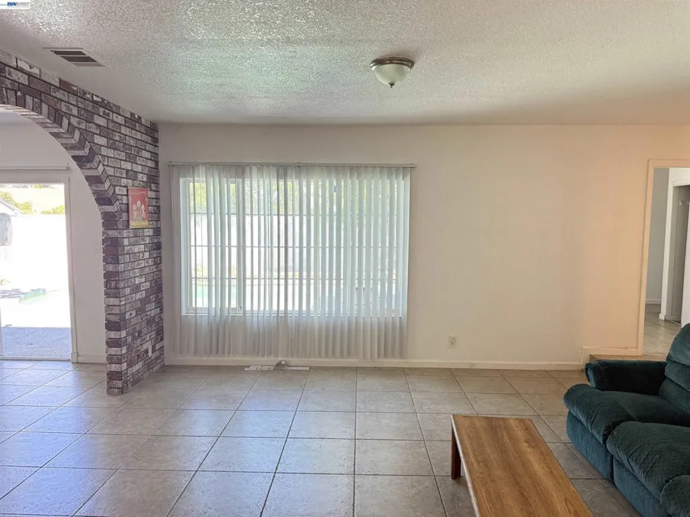 2784 Entrada Cir Antioch, CA 94509
