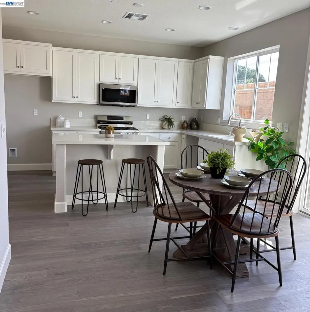 254 Mindy Way Pittsburg, CA 94565