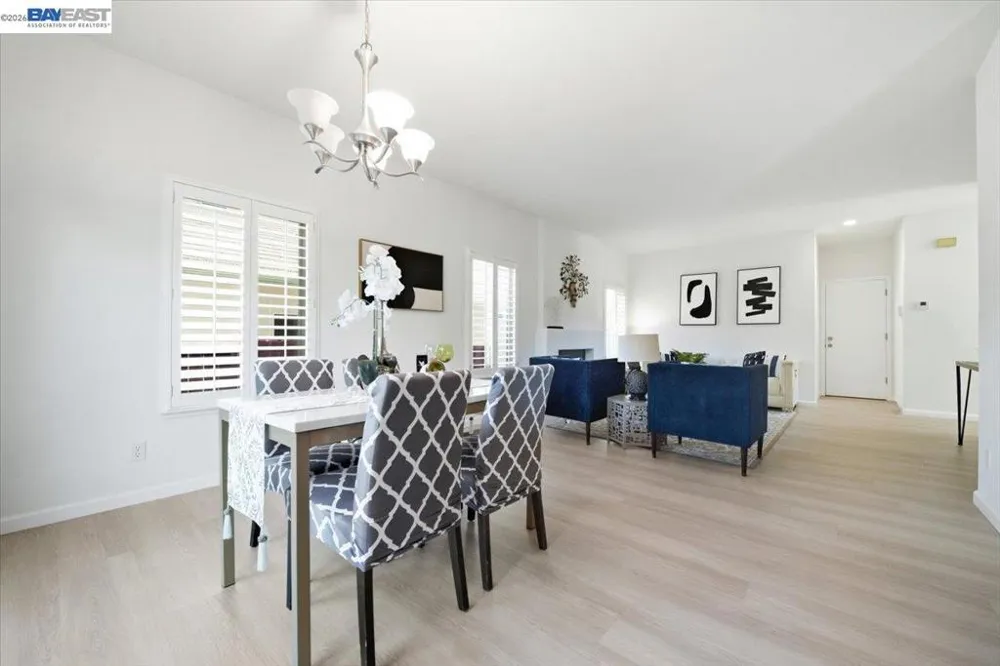 2441 Johns Way Antioch, CA 94531