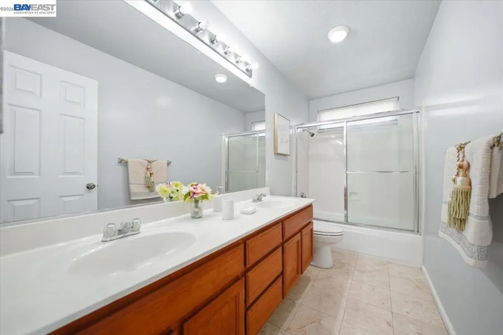 2441 Johns Way Antioch, CA 94531