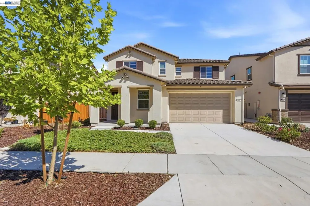 639 Rosedale Way Lathrop, CA 95330