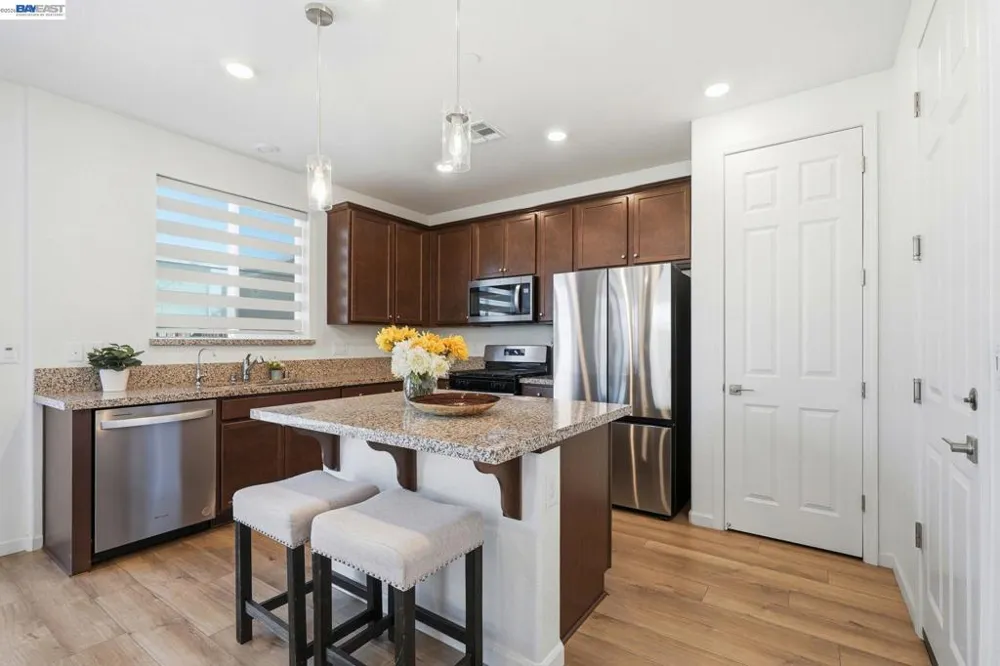 639 Rosedale Way Lathrop, CA 95330