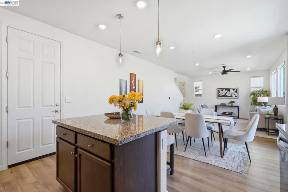 639 Rosedale Way Lathrop, CA 95330