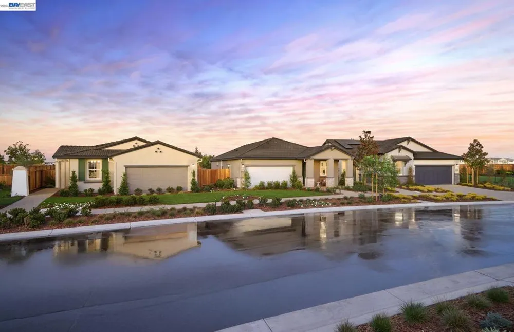 3736 Bradbury Avenue Lathrop, CA 95330
