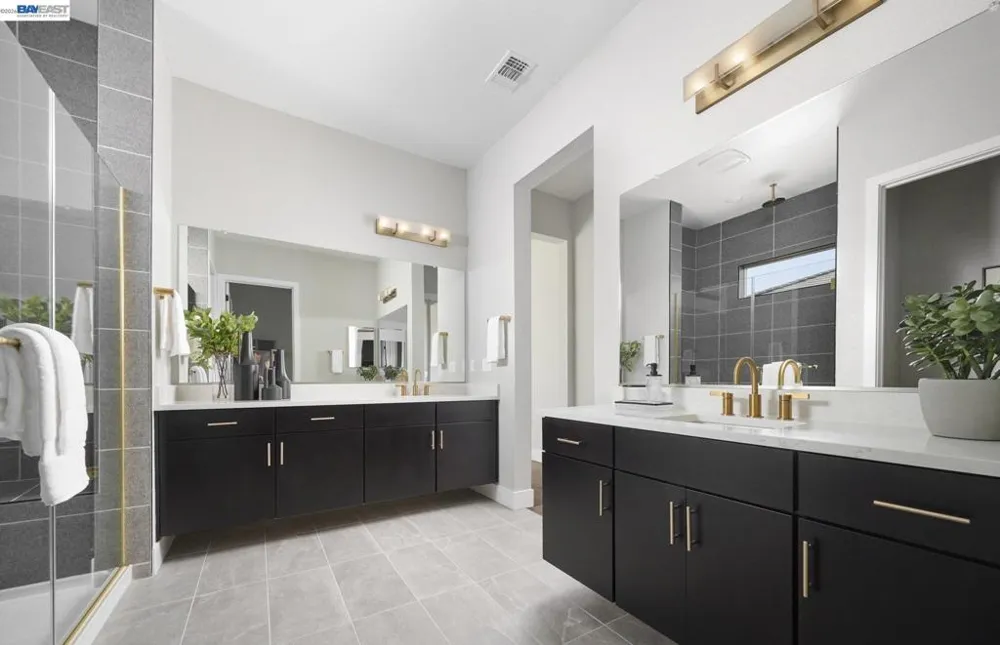 3736 Bradbury Avenue Lathrop, CA 95330