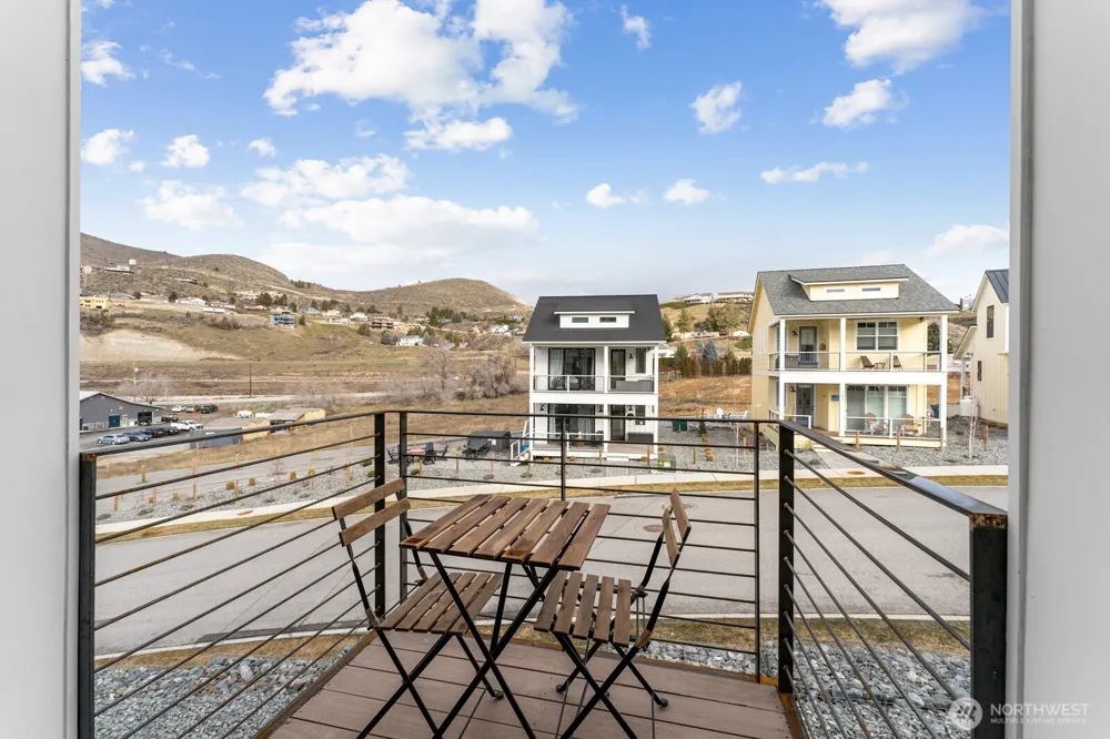 1402 Cottage Lane Chelan, WA 98816